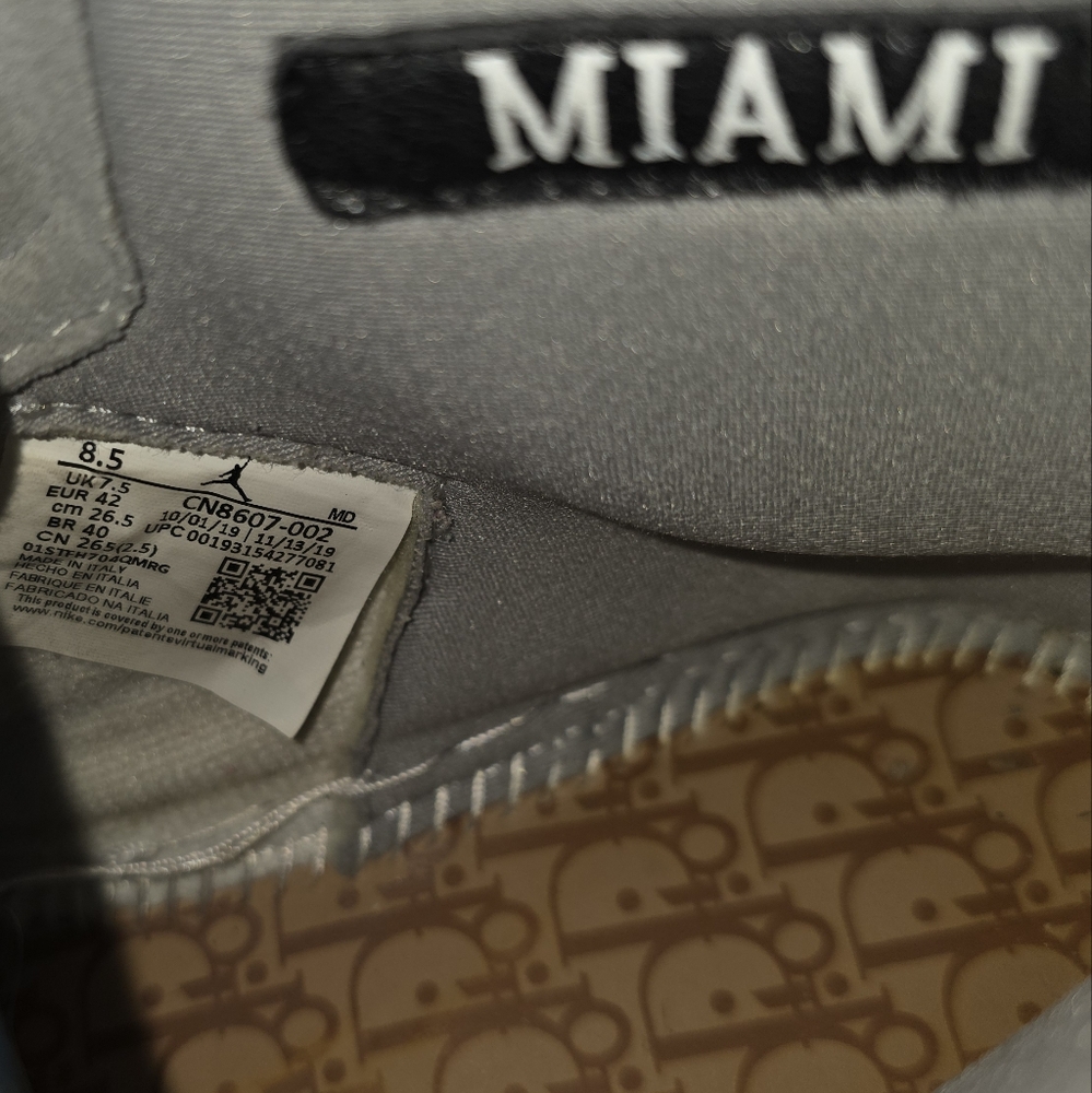 Men's Dior x Air Jordan 1 High Size 8.5 - Picture 14 of 15